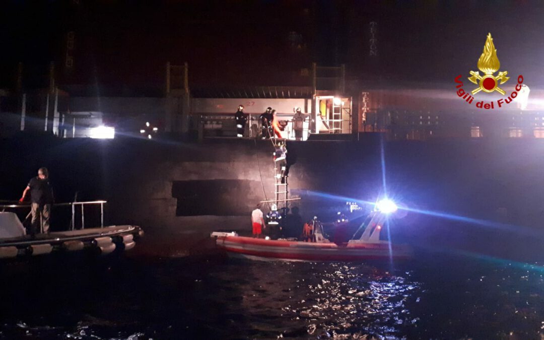 L’incendio a bordo della portacontainer Luebeck – Porto di Catania